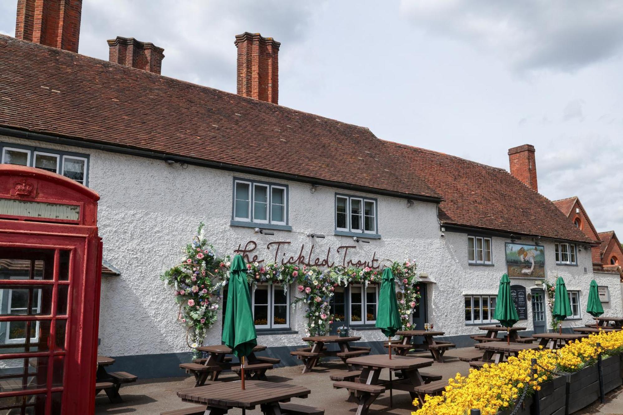 The Tickled Trout Hotell Maidstone Exteriör bild