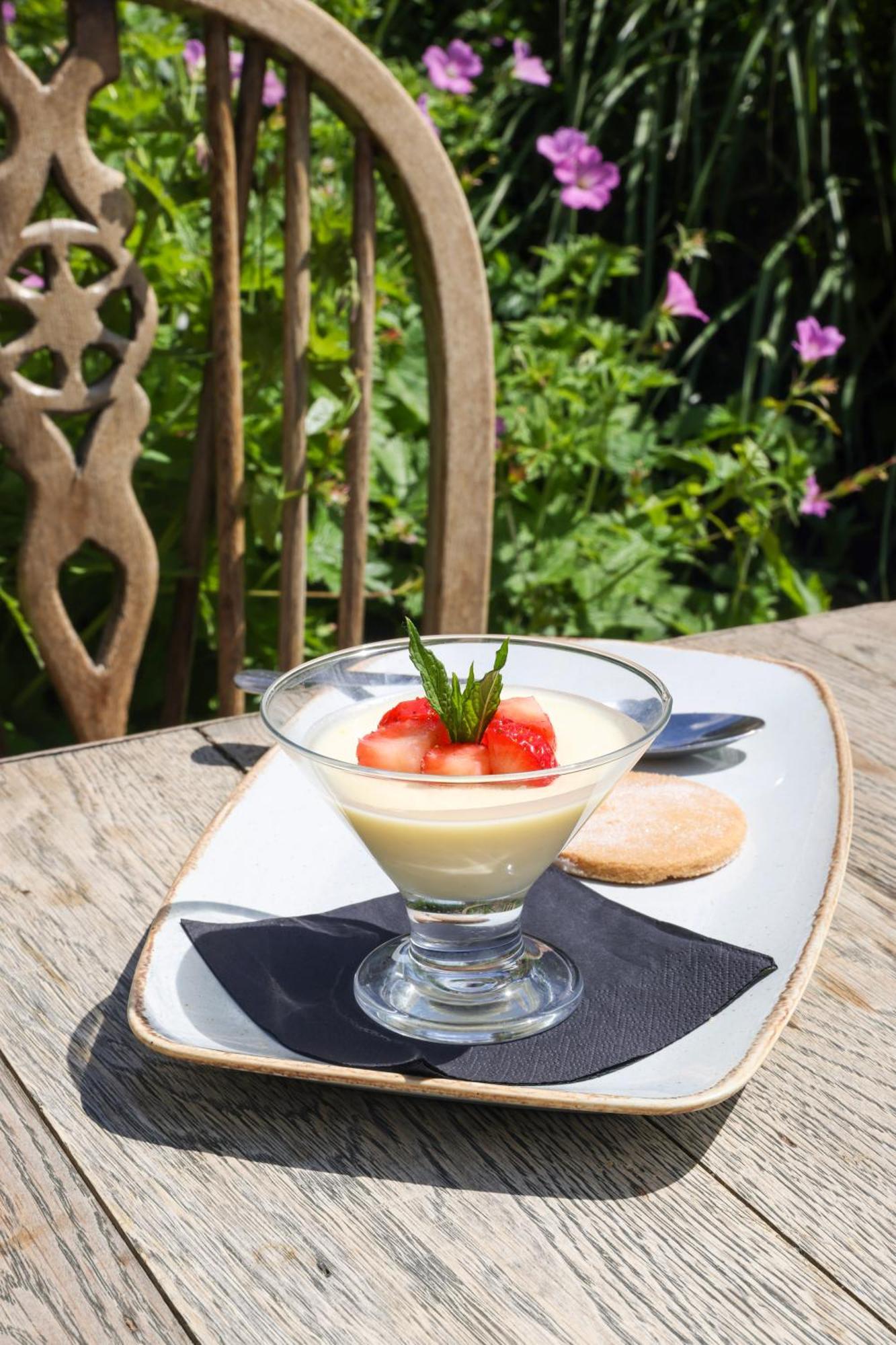 The Tickled Trout Hotell Maidstone Exteriör bild
